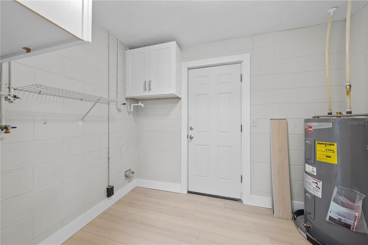 224 CALIFORNIA AVENUE — photo 16 of 48