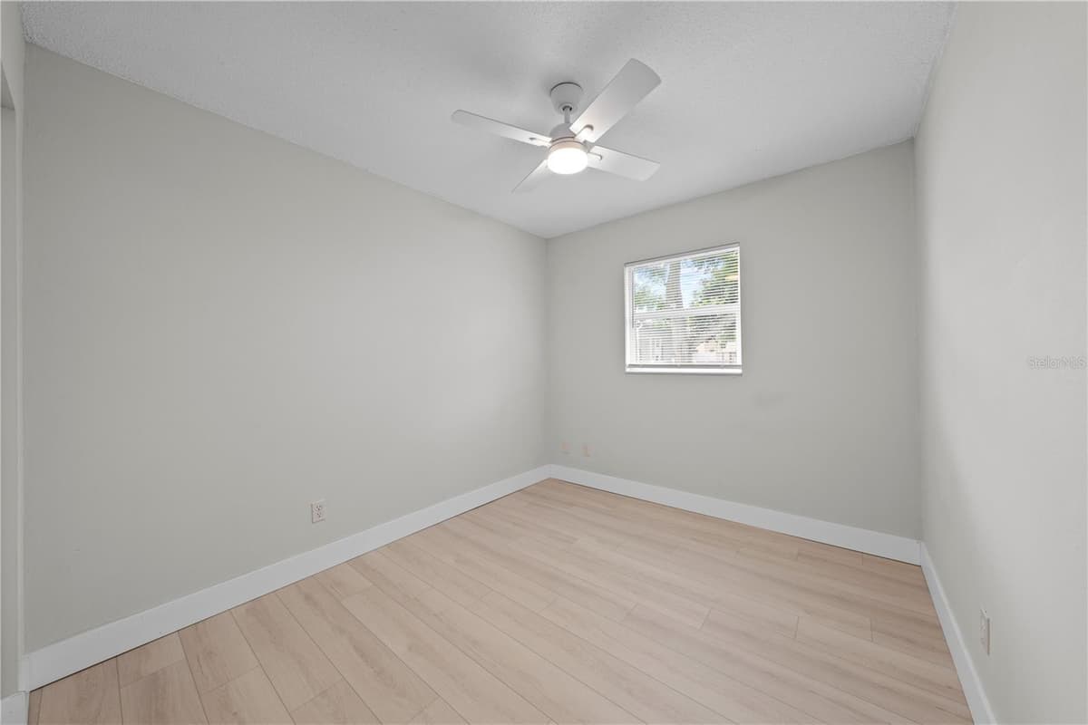 224 CALIFORNIA AVENUE — photo 21 of 48