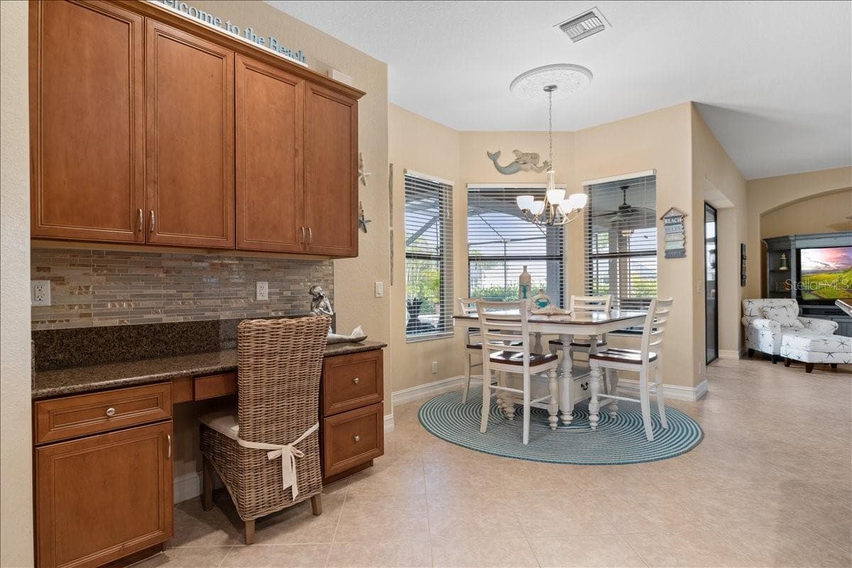 9348 HIALEAH TERRACE — photo 16 of 57