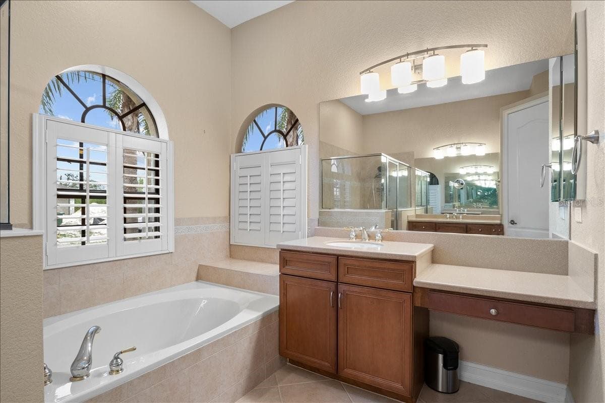 9348 HIALEAH TERRACE — photo 9 of 57