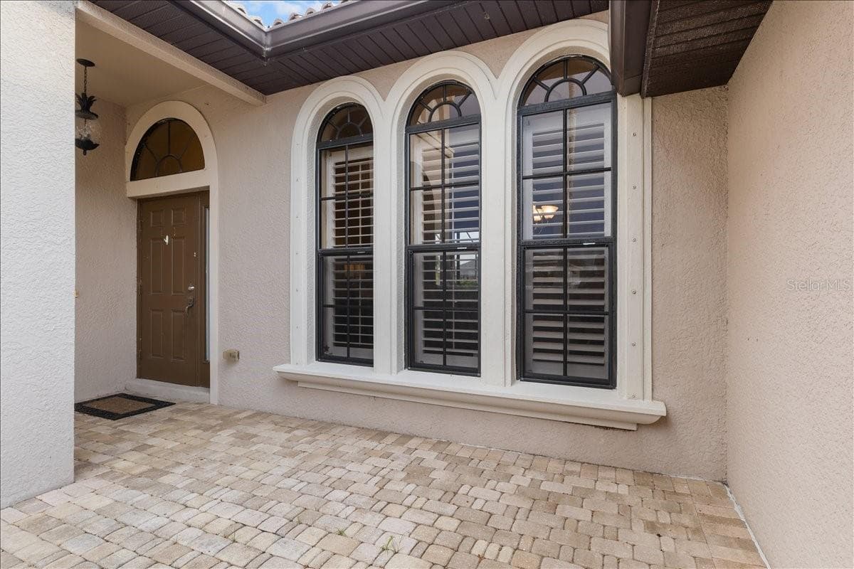 9348 HIALEAH TERRACE — photo 11 of 57
