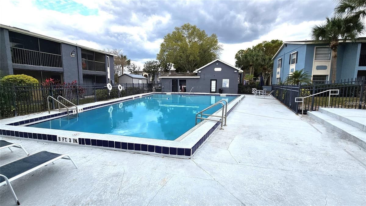 2541 ALAFAYA TRAIL — photo 24 of 24
