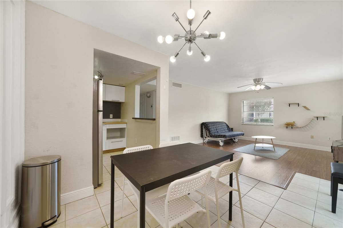2541 ALAFAYA TRAIL — photo 14 of 24