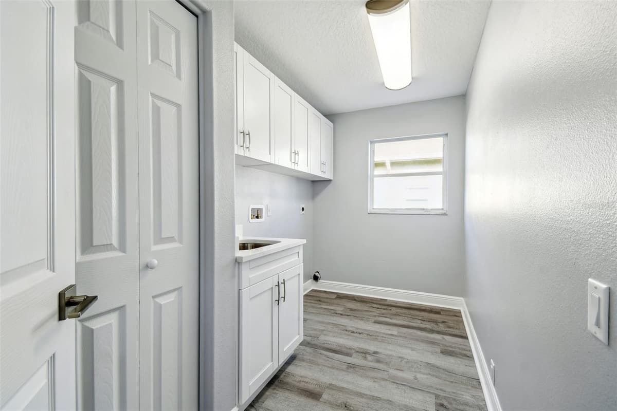 8818 POE DRIVE — photo 28 of 64