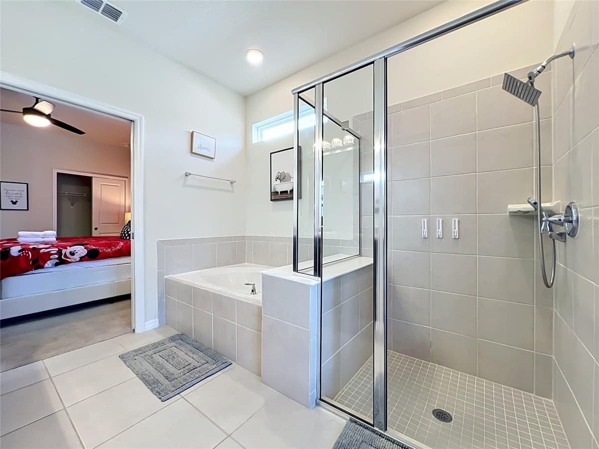 4033 LANA AVENUE — photo 28 of 99
