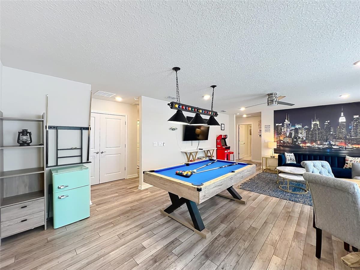 4033 LANA AVENUE — photo 32 of 99