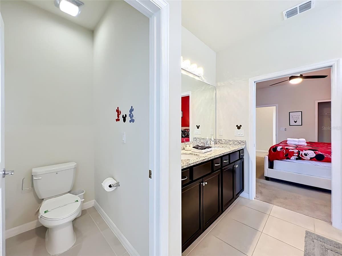 4033 LANA AVENUE — photo 26 of 99