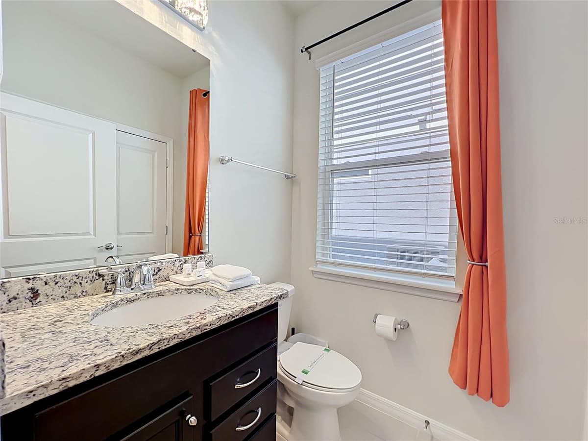 4033 LANA AVENUE — photo 19 of 99