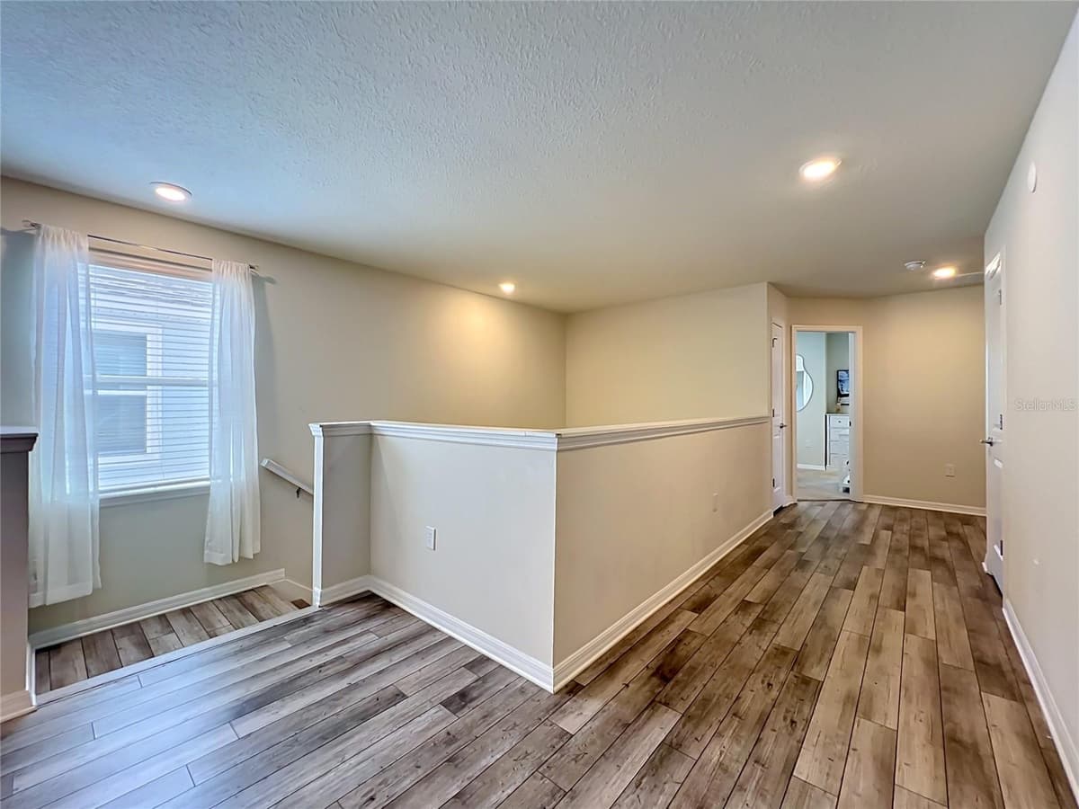 4033 LANA AVENUE — photo 29 of 99