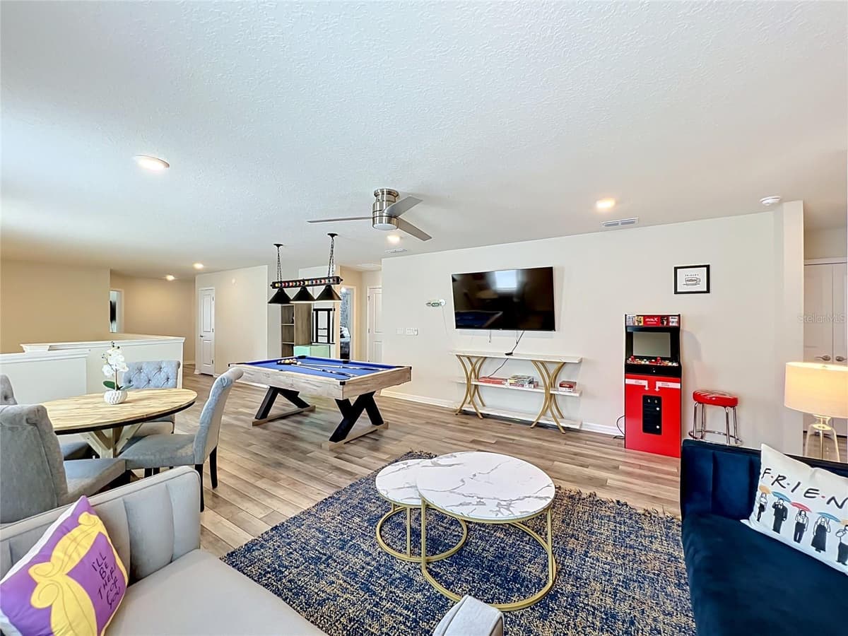 4033 LANA AVENUE — photo 42 of 99