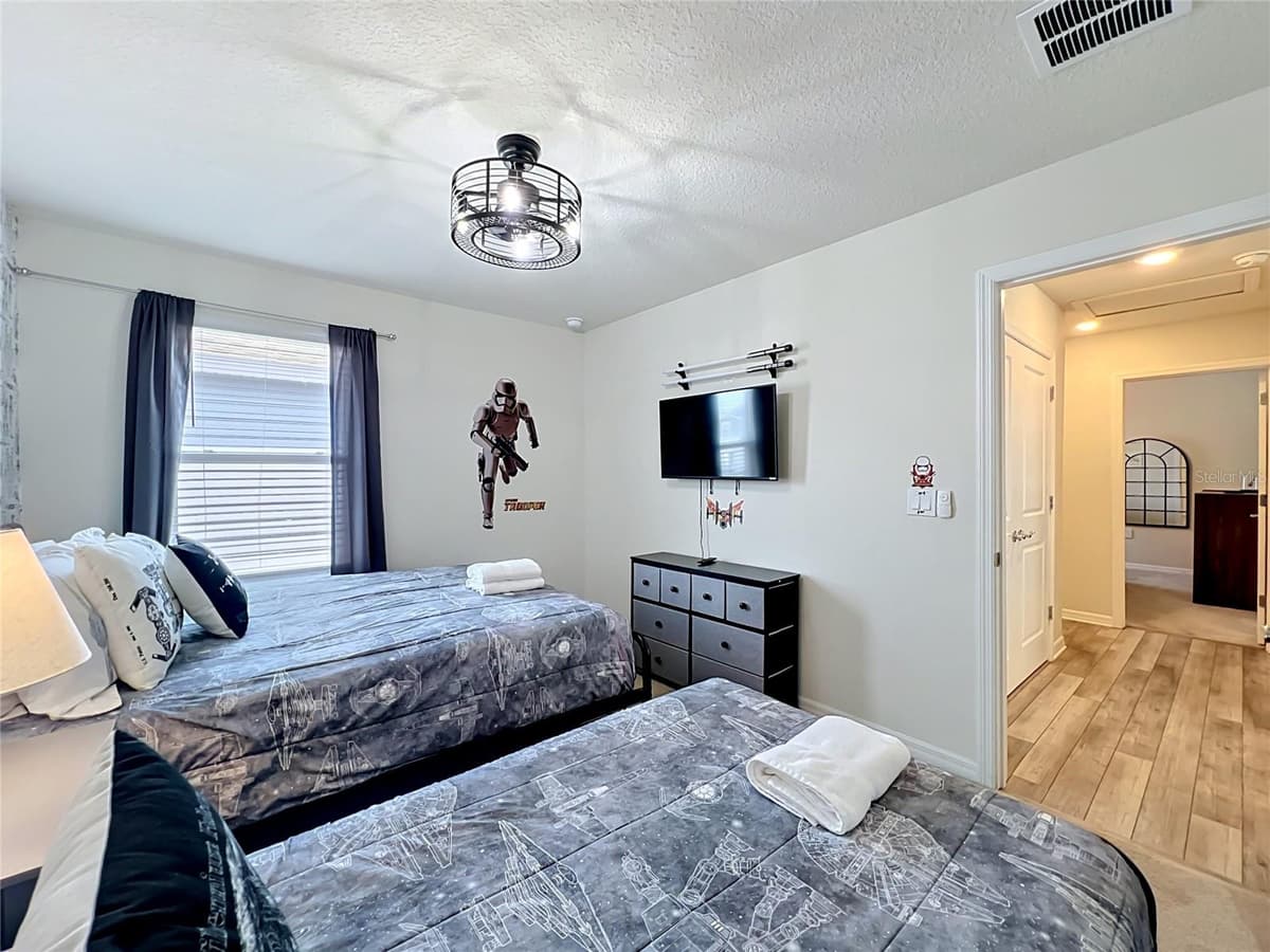 4033 LANA AVENUE — photo 53 of 99
