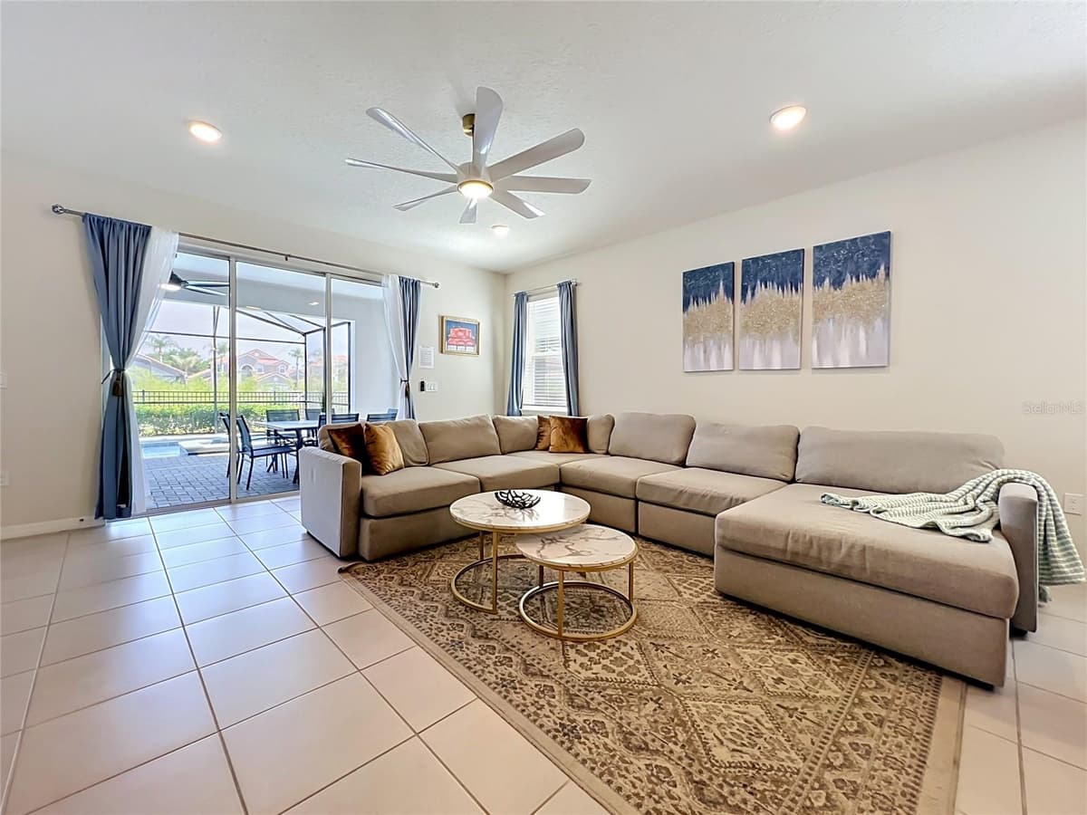 4033 LANA AVENUE — photo 15 of 99
