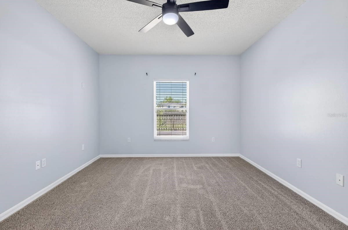 526 MARICOPA DRIVE — photo 6 of 37