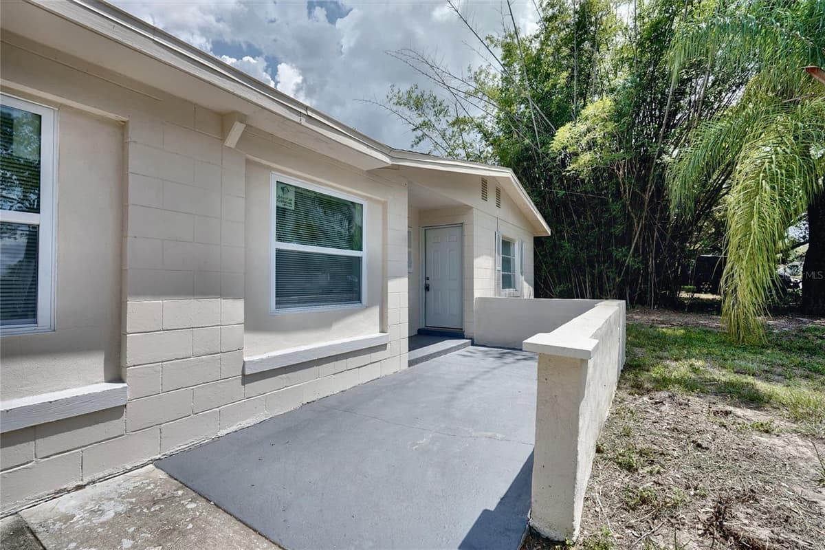 5625 BRYSON DRIVE — photo 3 of 19