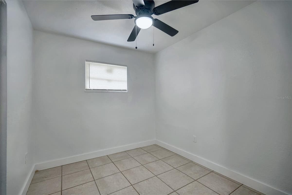 5625 BRYSON DRIVE — photo 12 of 19