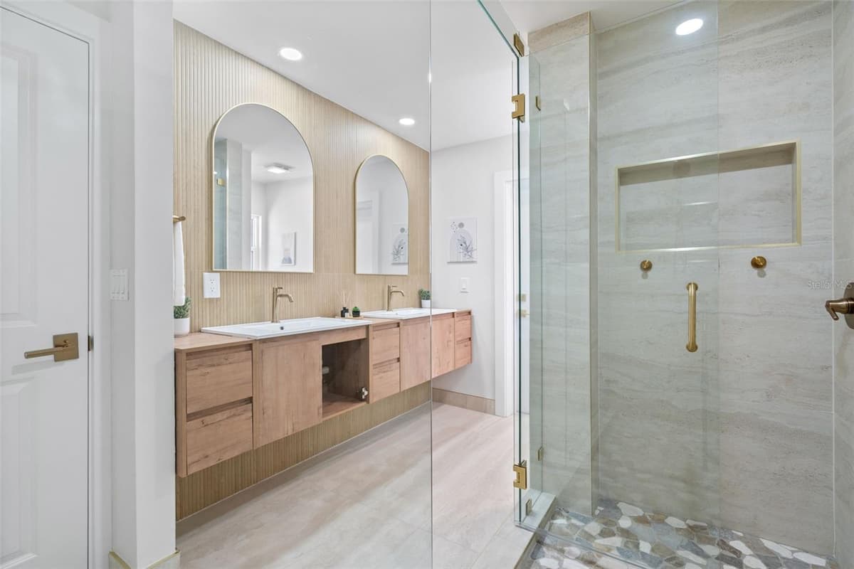 670 VENICE LANE — photo 66 of 91