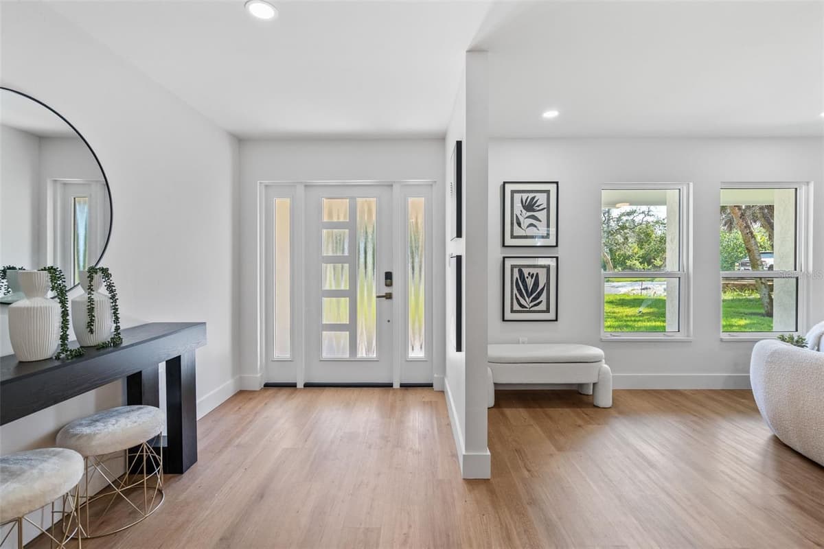 670 VENICE LANE — photo 14 of 91