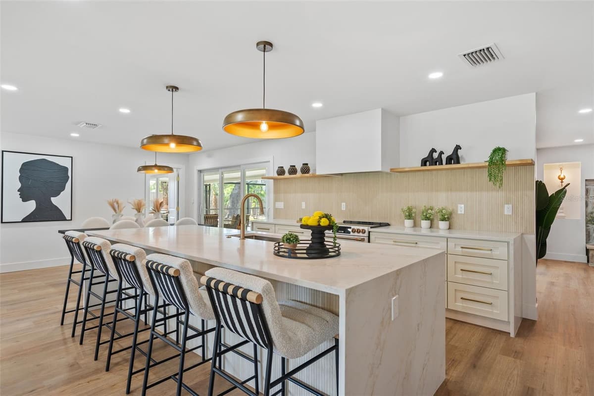 670 VENICE LANE — photo 25 of 91