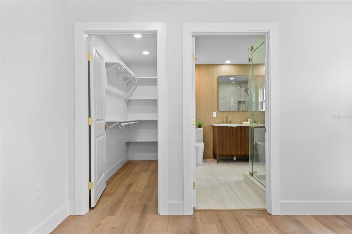 670 VENICE LANE — photo 44 of 91