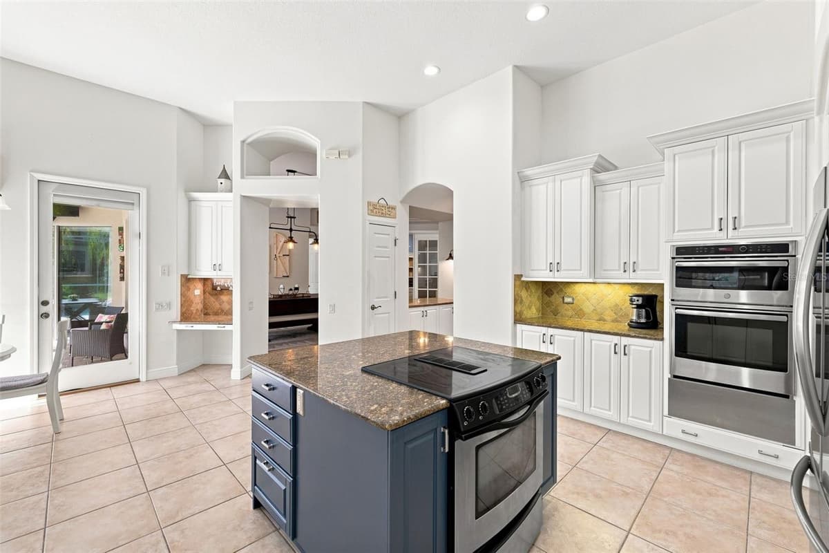 5091 JASMINE WAY — photo 3 of 53