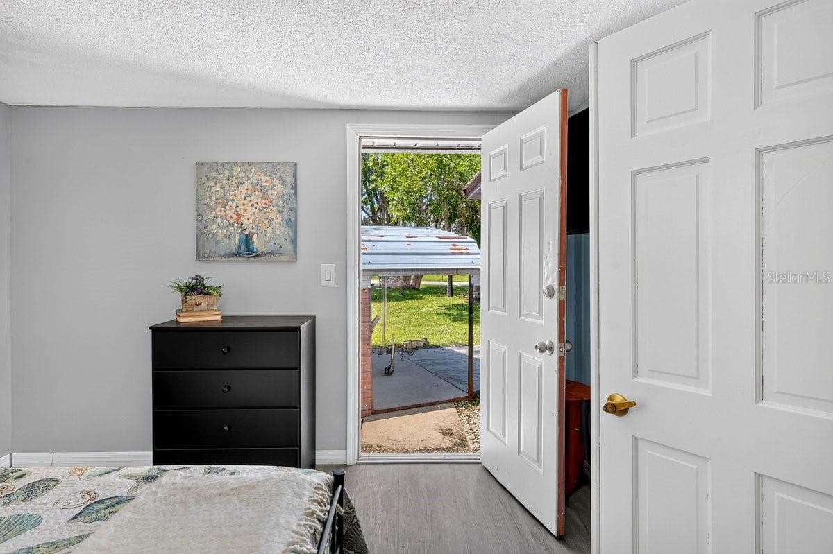 55707 JAMIE DRIVE — photo 33 of 47