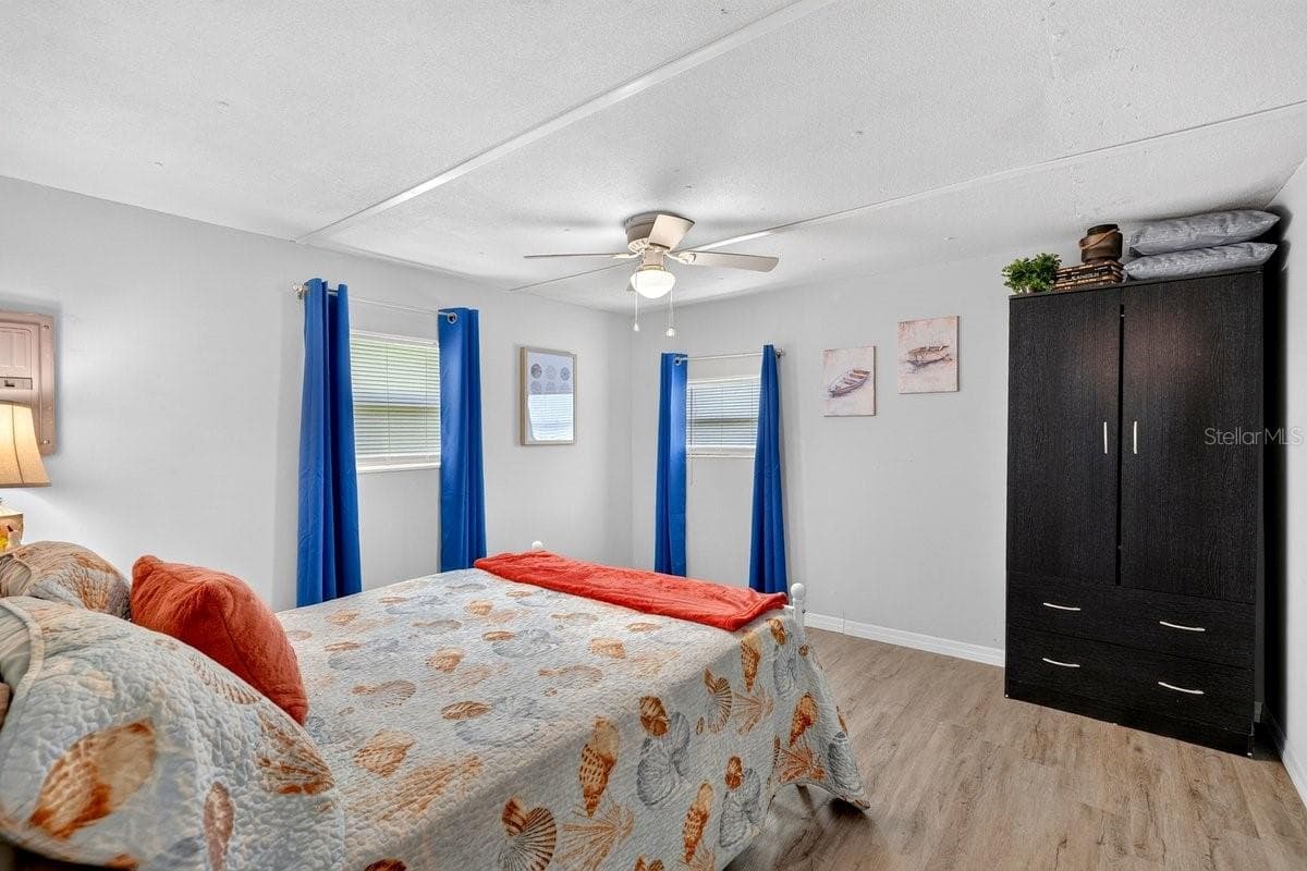 55707 JAMIE DRIVE — photo 34 of 47