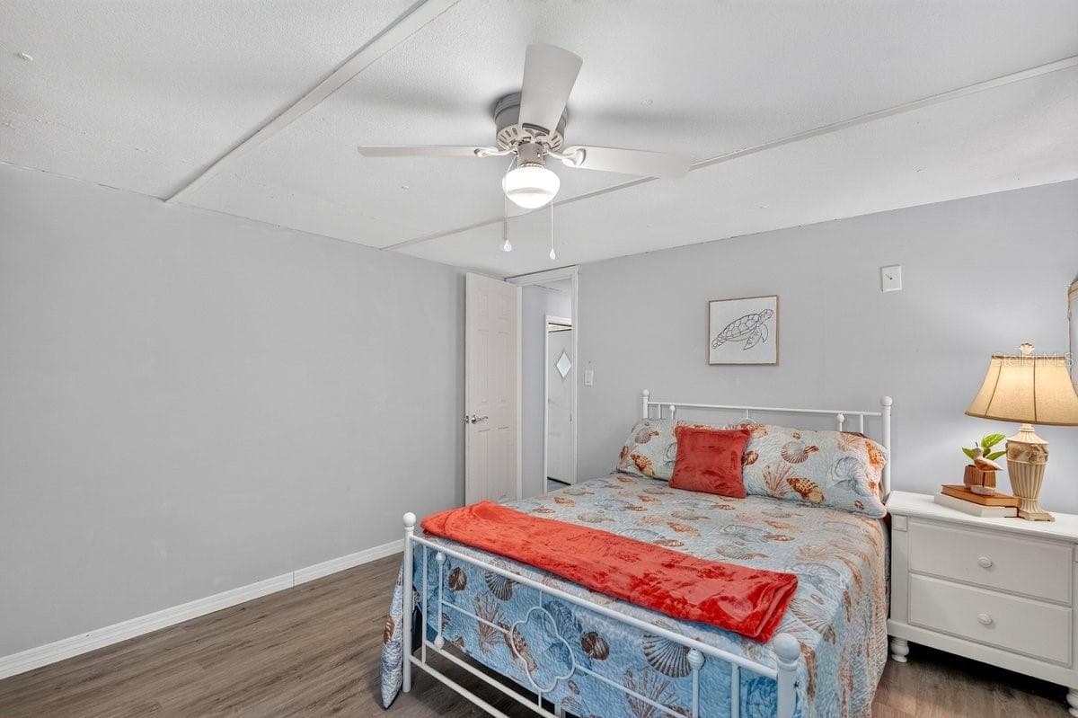 55707 JAMIE DRIVE — photo 35 of 47
