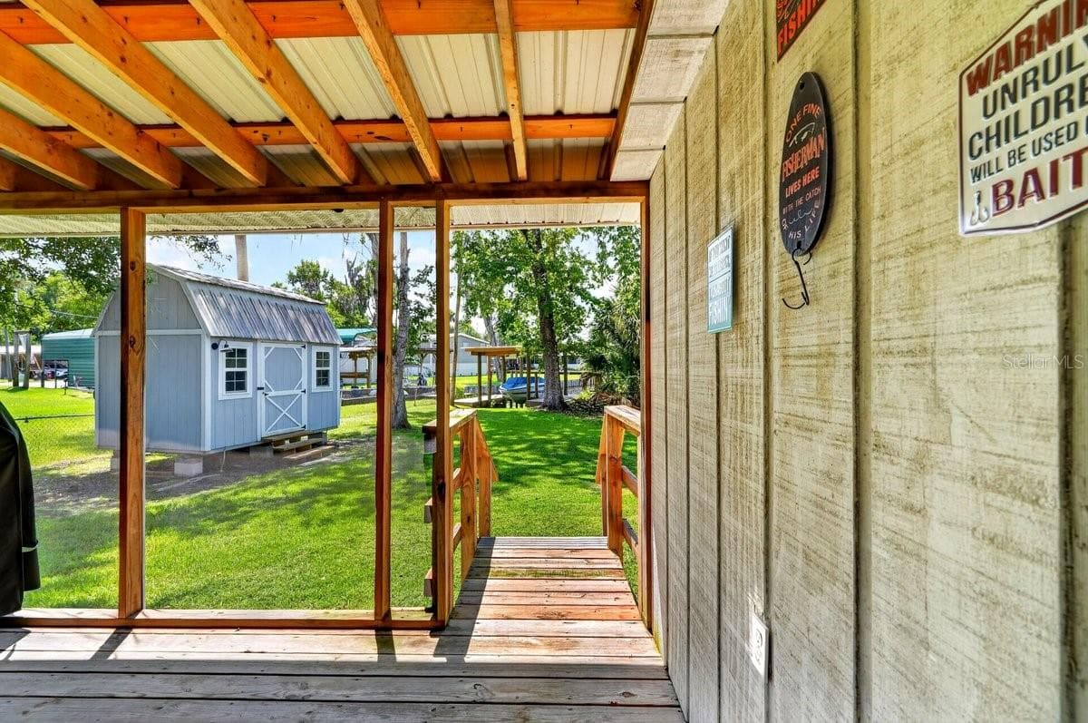 55707 JAMIE DRIVE — photo 17 of 47