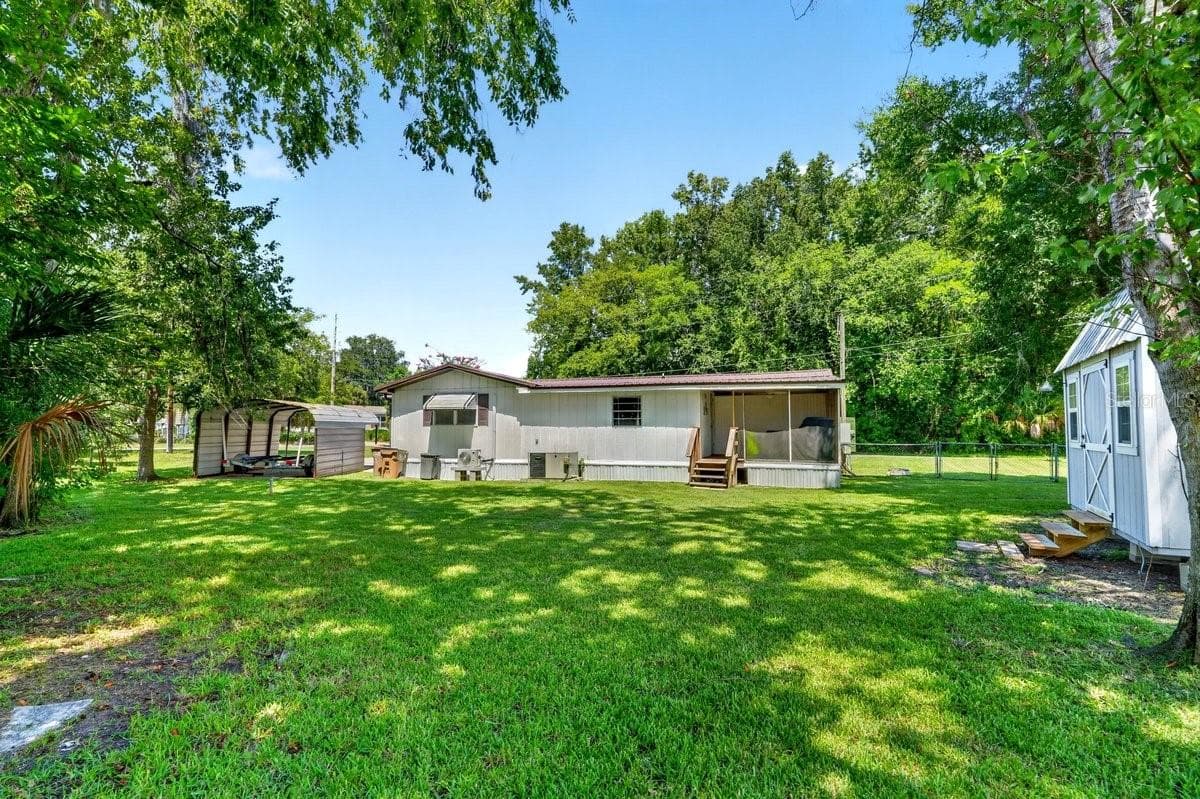 55707 JAMIE DRIVE — photo 14 of 47