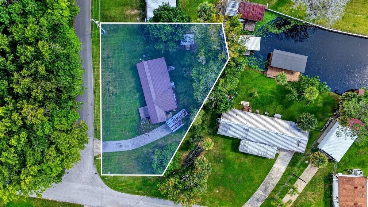 55707 JAMIE DRIVE — photo 47 of 47