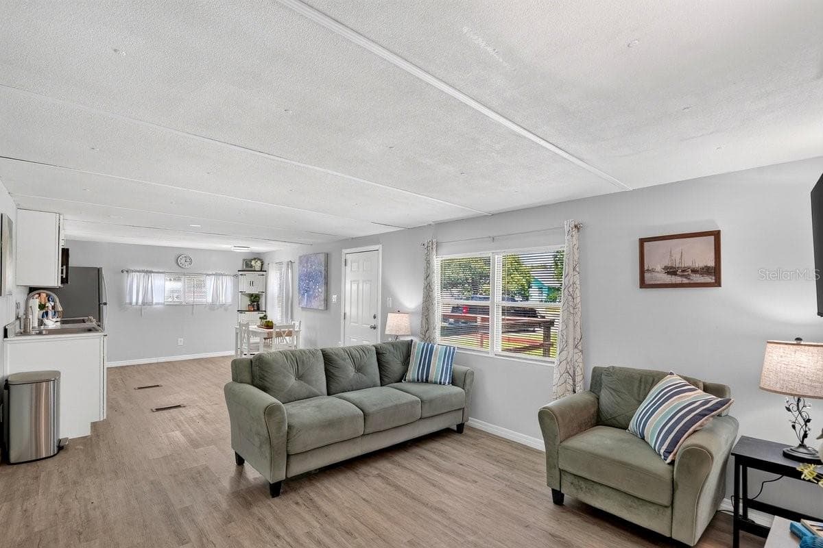 55707 JAMIE DRIVE — photo 20 of 47