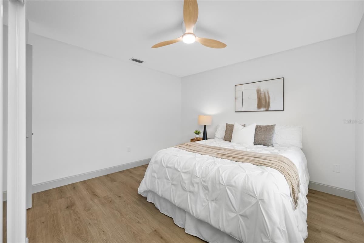 6853 SANDWATER TRAIL — photo 43 of 51