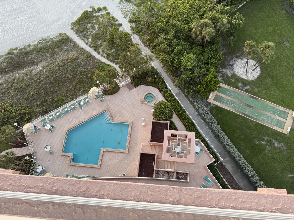 1310 GULF BOULEVARD — photo 45 of 81