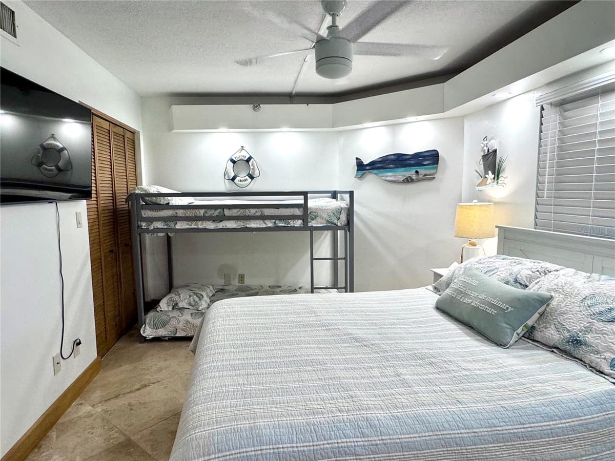 1310 GULF BOULEVARD — photo 33 of 81