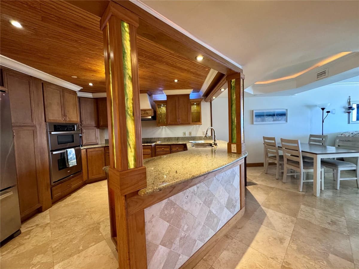 1310 GULF BOULEVARD — photo 11 of 81