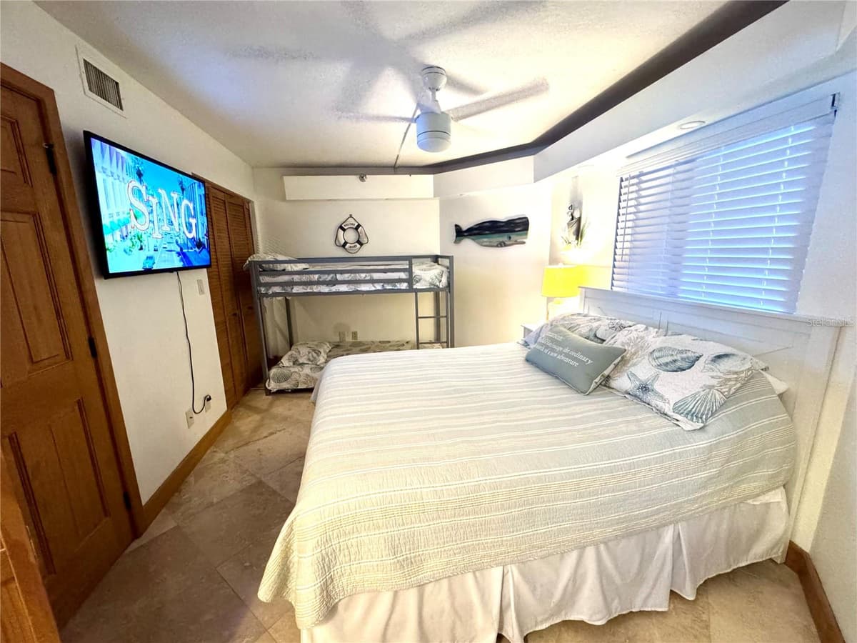 1310 GULF BOULEVARD — photo 34 of 81