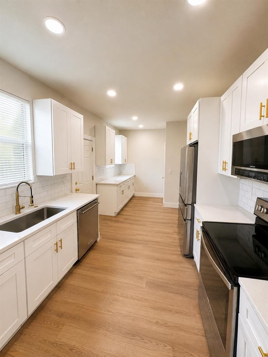 2908 BANZA STREET — photo 7 of 32