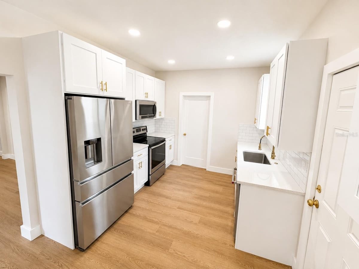 2908 BANZA STREET — photo 11 of 32