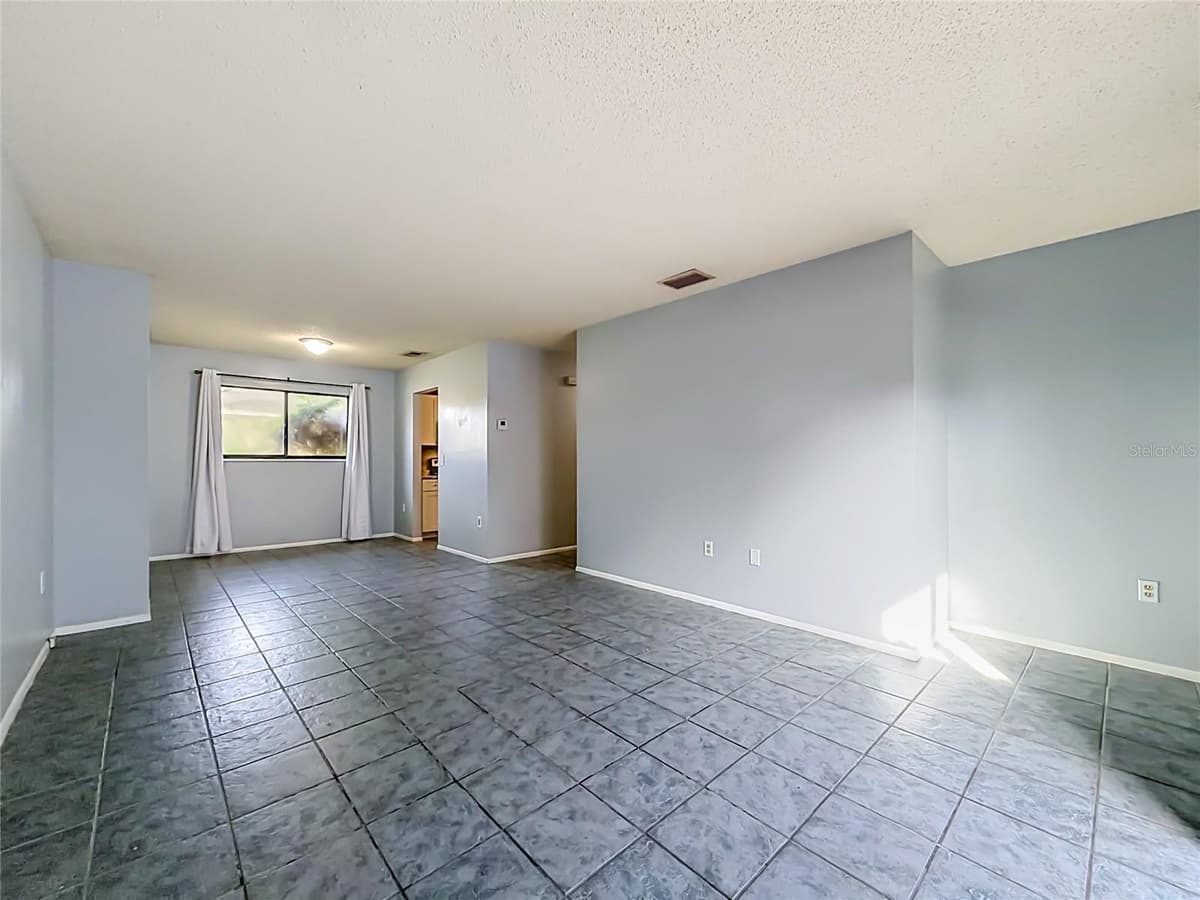 311 SAN MIGUEL STREET — photo 3 of 53