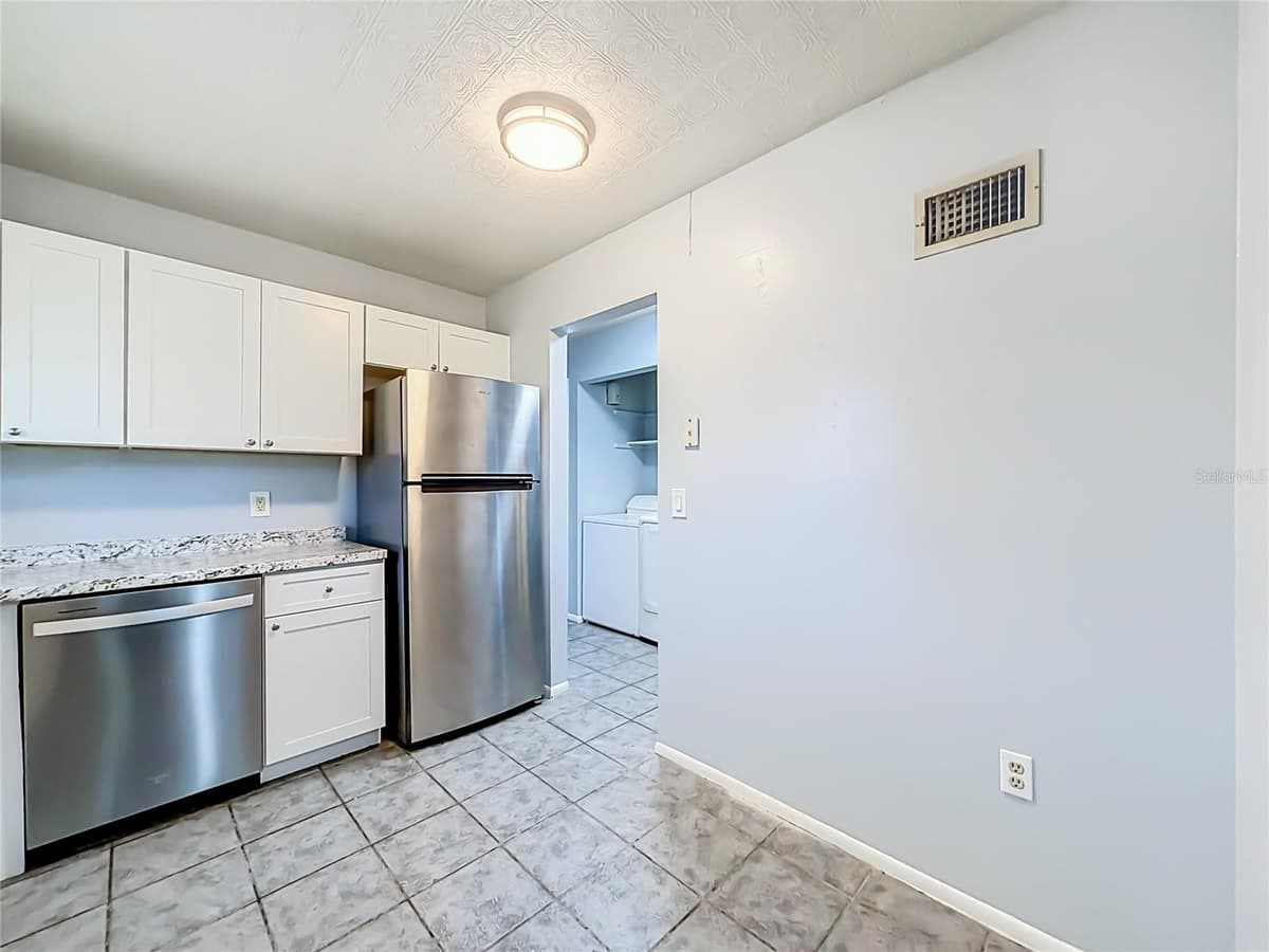 311 SAN MIGUEL STREET — photo 14 of 53