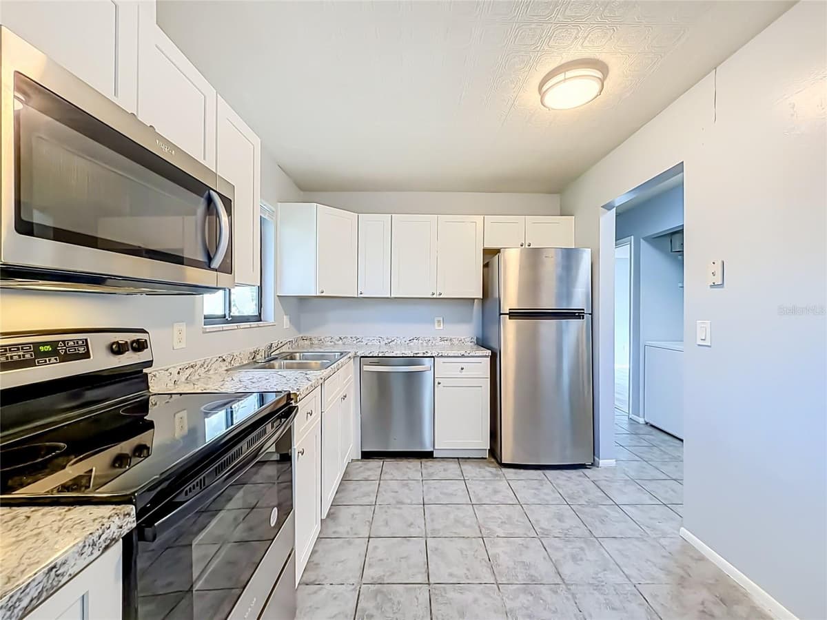 311 SAN MIGUEL STREET — photo 13 of 53
