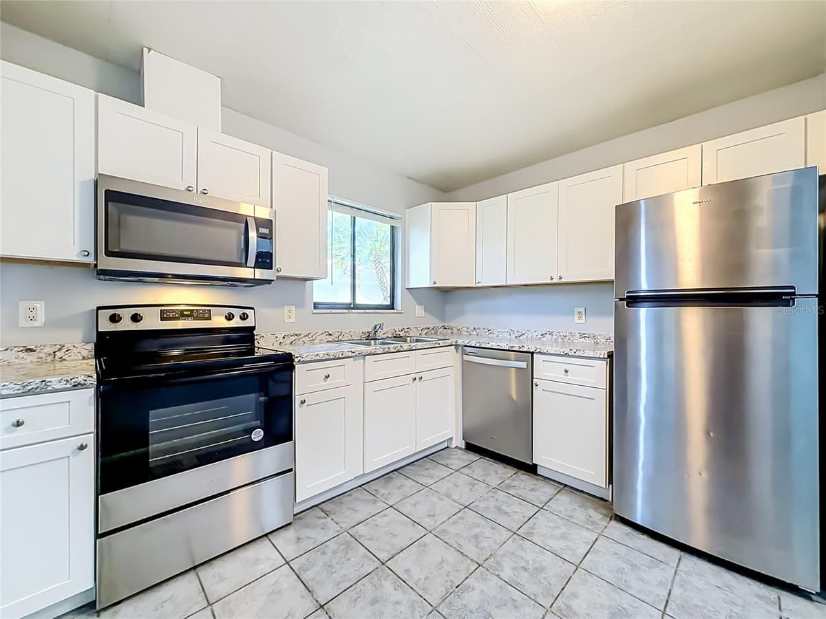 311 SAN MIGUEL STREET — photo 11 of 53
