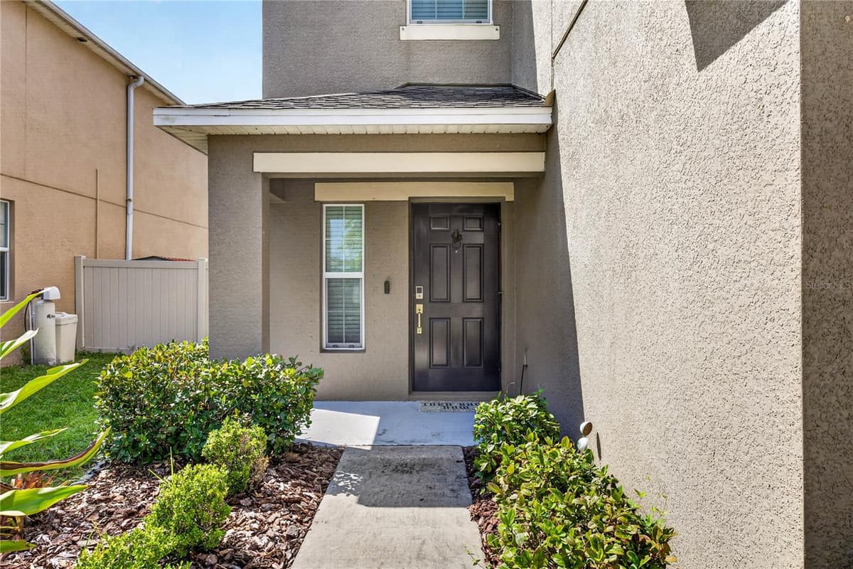 13752 REINDEER CIRCLE — photo 3 of 51