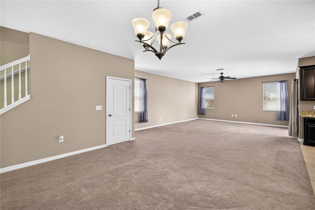 13752 REINDEER CIRCLE — photo 8 of 51