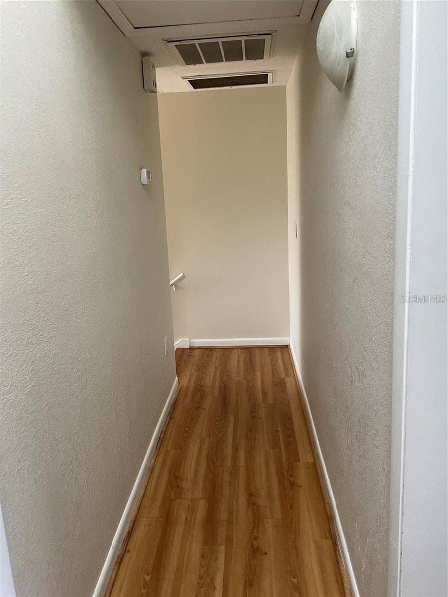 2500 21ST STREET — photo 13 of 27