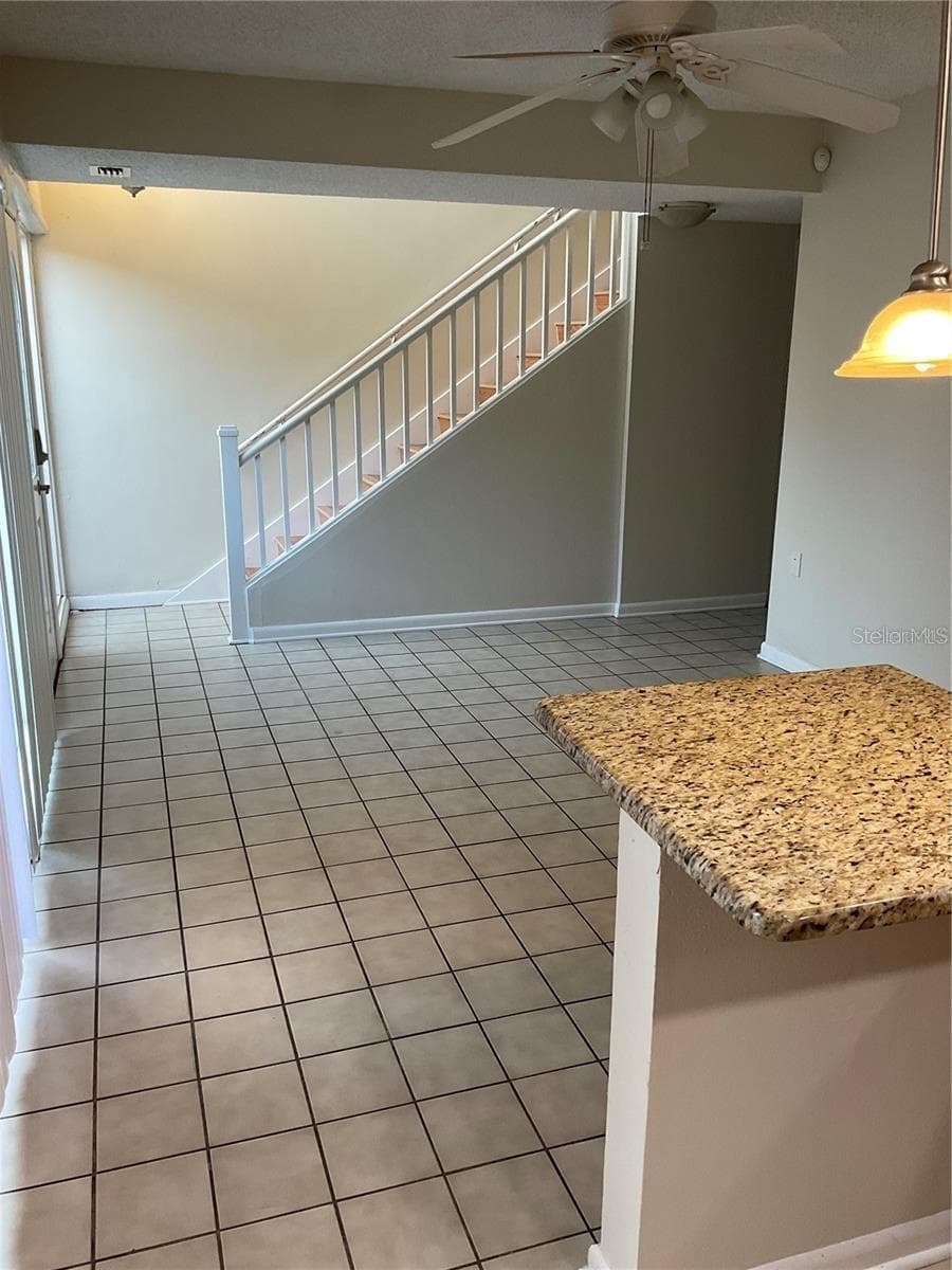2500 21ST STREET — photo 8 of 27