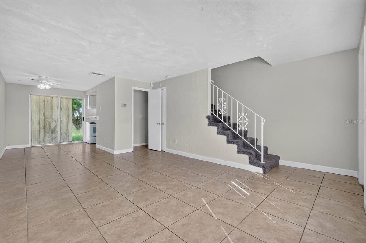 1600 PALMETTO AVENUE — photo 8 of 35