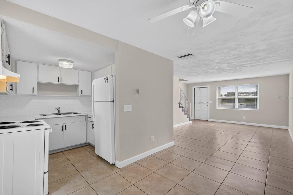 1600 PALMETTO AVENUE — photo 13 of 35
