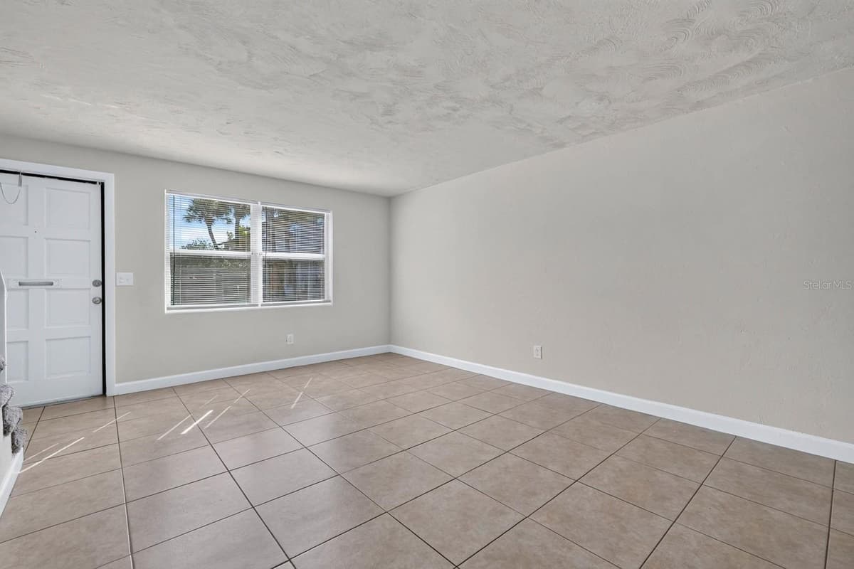 1600 PALMETTO AVENUE — photo 10 of 35