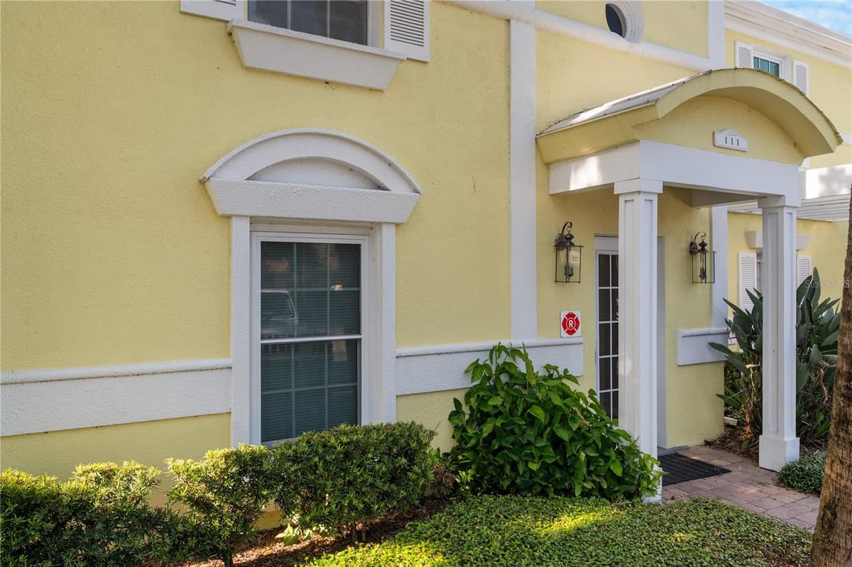 111 SEAHORSE DRIVE — photo 12 of 15